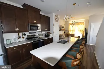 5937 Northwest Drive #(MASTER BEDROOM), Hyattsville, MD 20782 - Photo 2