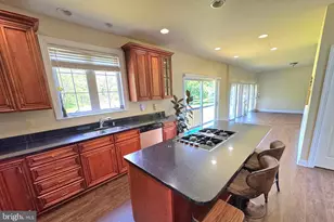 16619 Peach St, Bowie, MD 20716 - Photo 18
