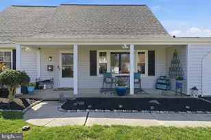 12109 Rockledge Dr, Bowie, MD 20715 - Photo 2