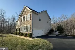 10008 Thomas Brooke Pl, Upper Marlboro, MD 20772 - Photo 2