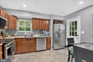 5 Pepper Mill Dr, Capitol Heights, MD 20743 - Photo 4