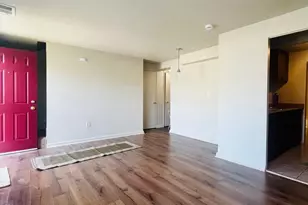 1910 Village Green Dr, Landover, MD 20785 - Photo 6