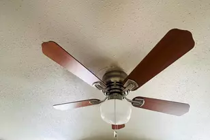 1910 Village Green Dr, Landover, MD 20785 - Photo 28