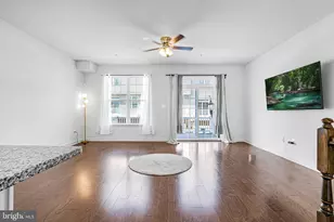 7308 Wood Pond Cir, Lanham, MD 20706 - Photo 4