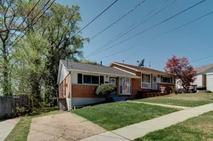 3105 Bellbrook Ct, Temple Hills, MD 20748 - Photo 4