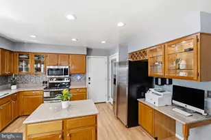 15401 Pine Tree Ct, Bowie, MD 20721 - Photo 16