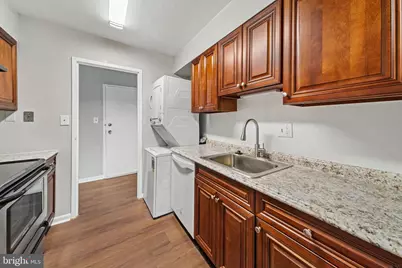 6934 Hanover Parkway #402, Greenbelt, MD 20770 - Photo 8