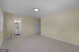 8405 Ravenswood, New Carrollton, MD 20784 - Photo 20