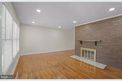 8405 Ravenswood, New Carrollton, MD 20784 - Photo 10