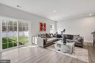 10878 Foxtrot Cir, Upper Marlboro, MD 20772 - Photo 14