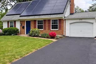 2912 Barrister Ln, Bowie, MD 20715 - Photo 2