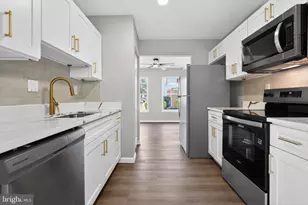 7509 Courtney Pl, Landover, MD 20785 - Photo 12