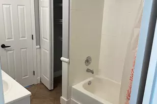 9708 Lake Pointe Ct, Upper Marlboro, MD 20774 - Photo 4