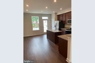 4913 Crest View Drive, Hyattsville, MD 20782 - Photo 4