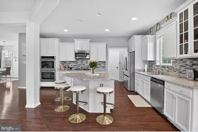 2608 Saint Nicholas Way, Glenarden, MD 20706 - Photo 8