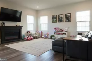 8110 Iron Hl Ct, Brandywine, MD 20613 - Photo 6