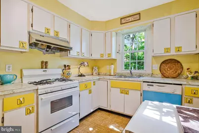 3911 Madison Street, Hyattsville, MD 20781 - Photo 12
