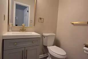 904 Finch Dr, Landover, MD 20785 - Photo 18