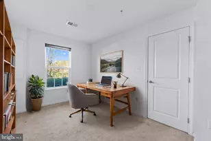 5365 S Center Dr, Greenbelt, MD 20770 - Photo 4