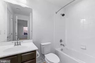 5365 S Center Dr, Greenbelt, MD 20770 - Photo 6