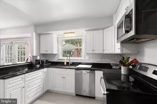 15901 Bond Mill Rd, Laurel, MD 20707 - Photo 8