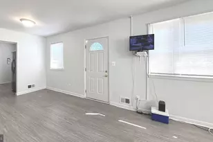 9906 Lanham Severn Rd, Lanham, MD 20706 - Photo 8