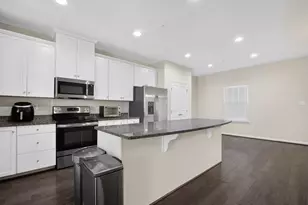 14409 Sandy Ridge Ln, Laurel, MD 20707 - Photo 4