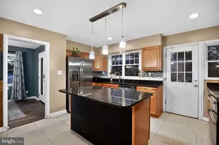 216 Careybrook Ln, Oxon Hill, MD 20745 - Photo 4