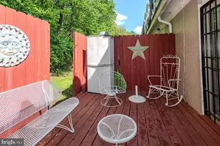 1732 Village Green Dr, Landover, MD 20785 - Photo 14