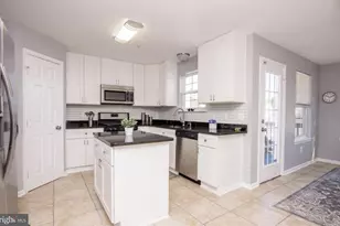 8800 Community Square Ln, Upper Marlboro, MD 20772 - Photo 8