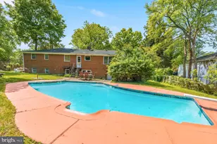 9428 Victoria Dr, Upper Marlboro, MD 20772 - Photo 2
