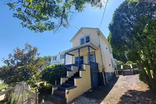 611 60th Pl, Fairmount Heights, MD 20743 - Photo 2