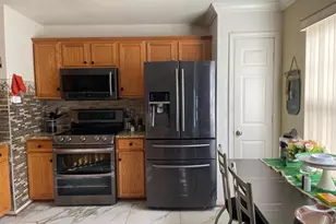 6106 Modupeola Way, Capitol Heights, MD 20743 - Photo 4
