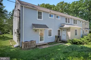 11 Hillside Rd, Greenbelt, MD 20770 - Photo 2