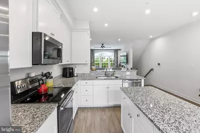 4915 Crest View Drive, Hyattsville, MD 20782 - Photo 14