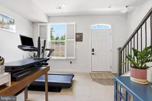 4915 Crest View Dr, Hyattsville, MD 20782 - Photo 8