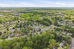 12847 Holiday Ln, Bowie, MD 20716 - Photo 20