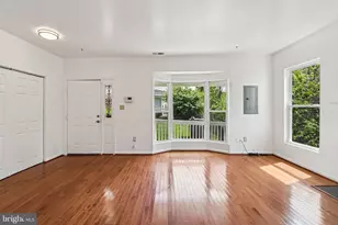 3723 Pogonia Ct, Hyattsville, MD 20784 - Photo 6