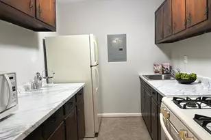 7922 Lakecrest Dr, Greenbelt, MD 20770 - Photo 6
