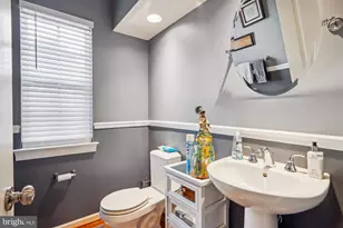 1910 Lake Forest Dr, Upper Marlboro, MD 20774 - Photo 20