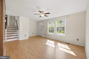 10300 Forestgrove Ln, Bowie, MD 20721 - Photo 4