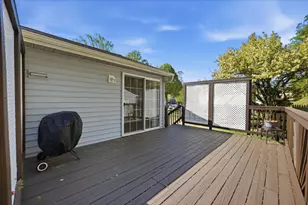 10300 Forestgrove Ln, Bowie, MD 20721 - Photo 26