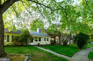3402 Maple Bluff Ln, Bowie, MD 20715 - Photo 2