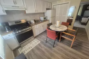 1835 Village Green Dr, Hyattsville, MD 20785 - Photo 2