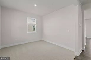 5208 Manor Park Dr, Upper Marlboro, MD 20772 - Photo 2