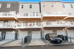 10507 Jim Lovell Ln, Lanham, MD 20706 - Photo 28