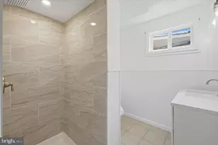 6419 62nd Pl, Riverdale, MD 20737 - Photo 16