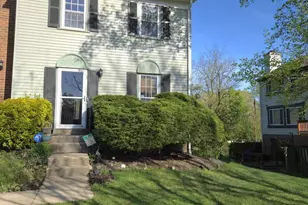 15731 Millbrook Ln, Laurel, MD 20707 - Photo 2