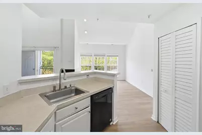 15620 Everglade Lane #401, Bowie, MD 20716 - Photo 14