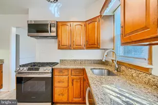 9110 Autoville Dr, College Park, MD 20740 - Photo 14